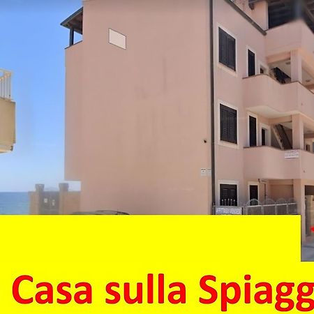 La Casa Sulla Spiaggia Марцамеми Экстерьер фото